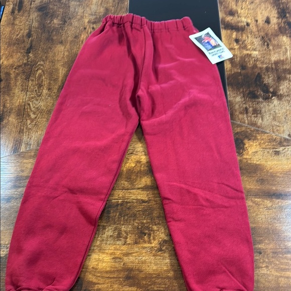Russell Athletic Red Sweatpants Relaxed Fit Elastic Cuffs - Picture 3 of 5